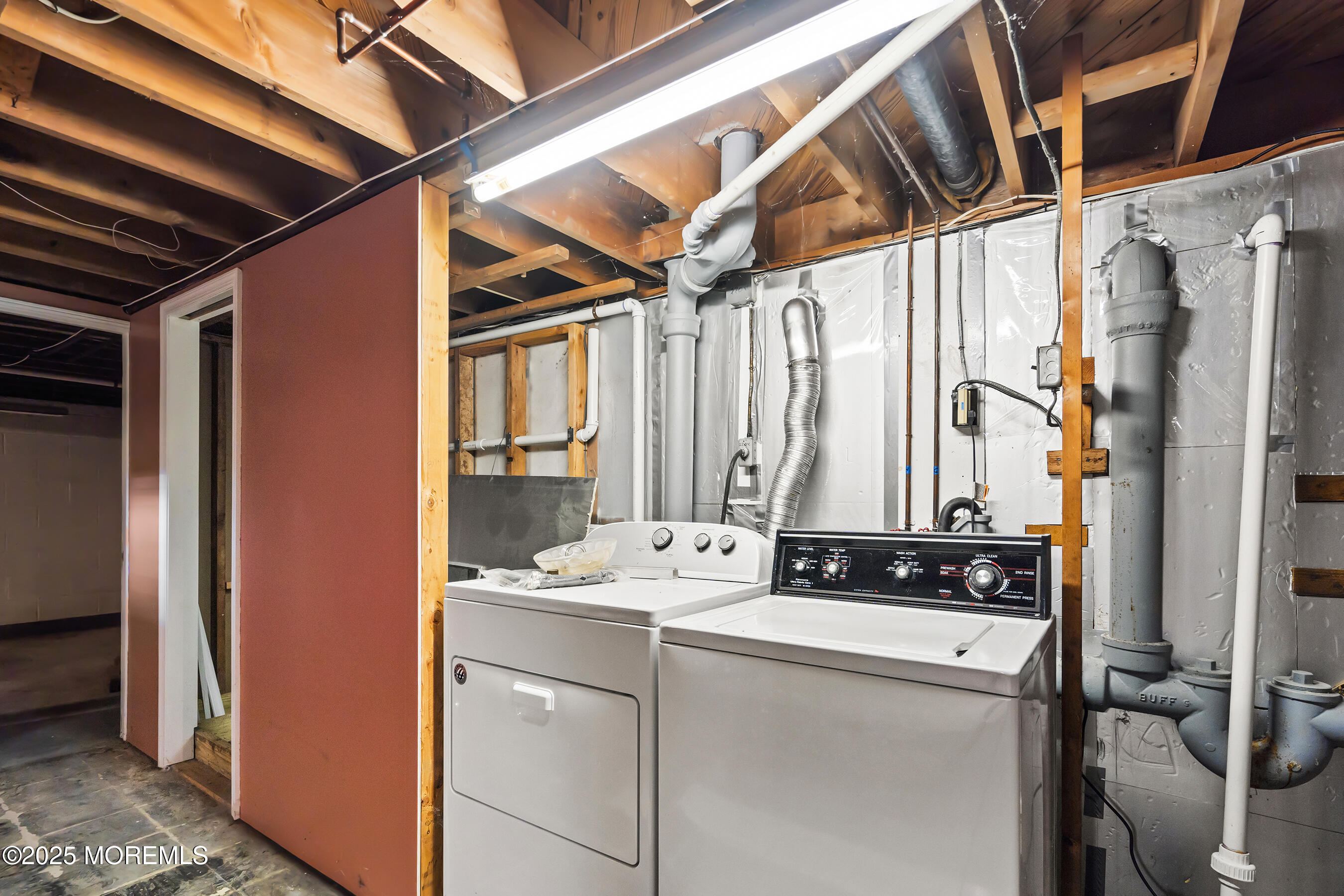 6 Kim Valley Road Hamilton, NJ 08620 - Photo 19 of 27 a room with musical instruments