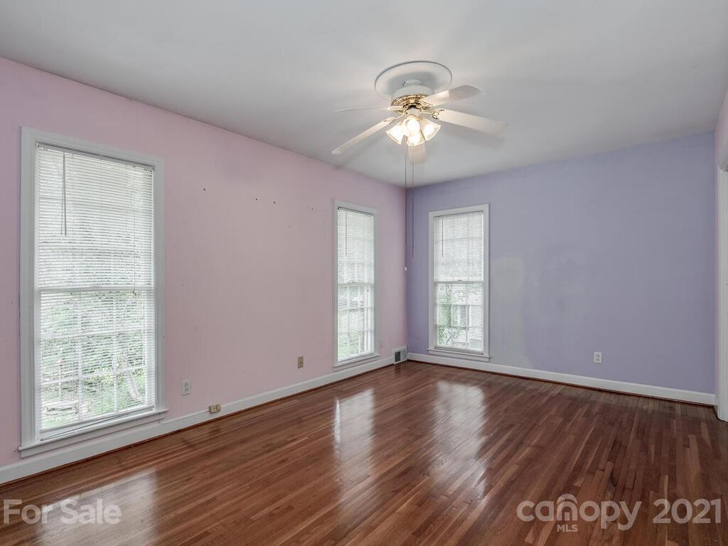 622 Robmont Road Charlotte, NC 28270 - Photo 12 of 25 Gallery Image 12