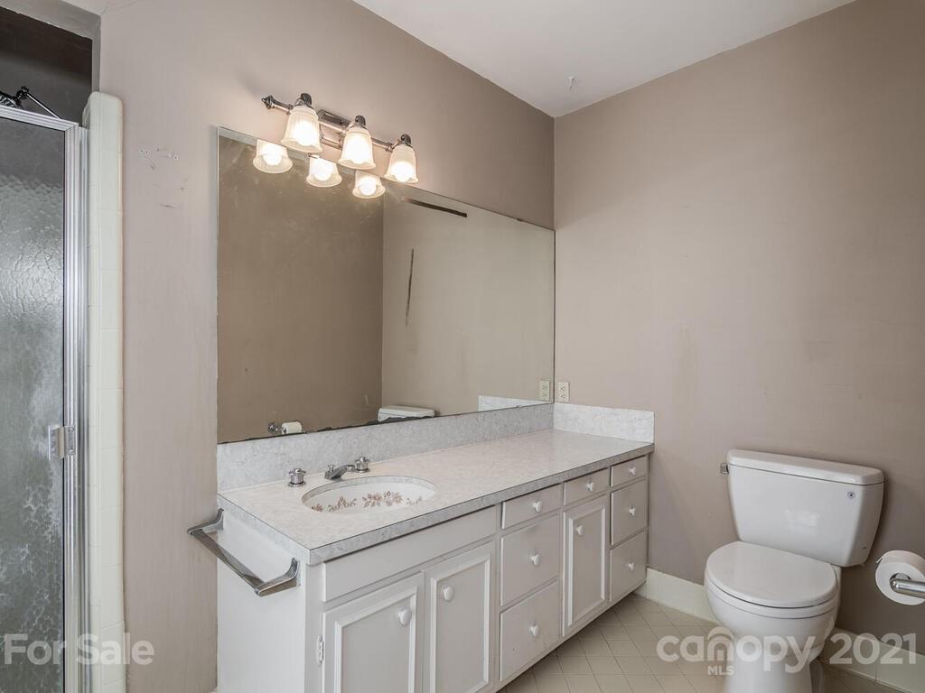 622 Robmont Road Charlotte, NC 28270 - Photo 18 of 25 Gallery Image 18