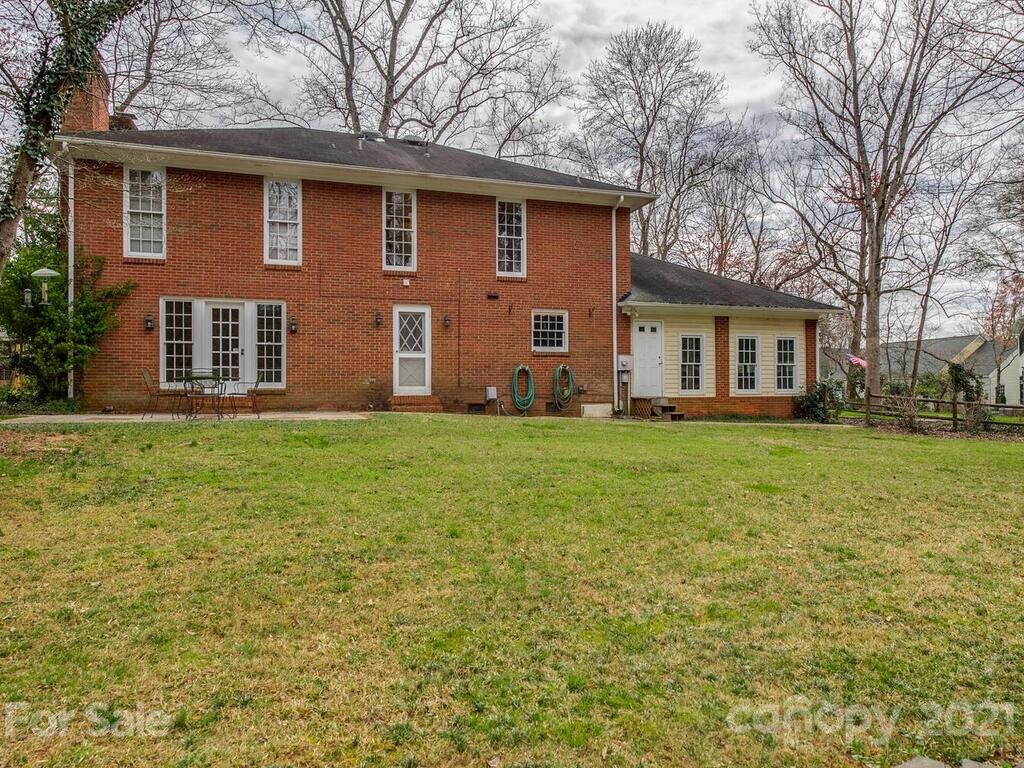 622 Robmont Road Charlotte, NC 28270 - Photo 23 of 25 Gallery Image 23