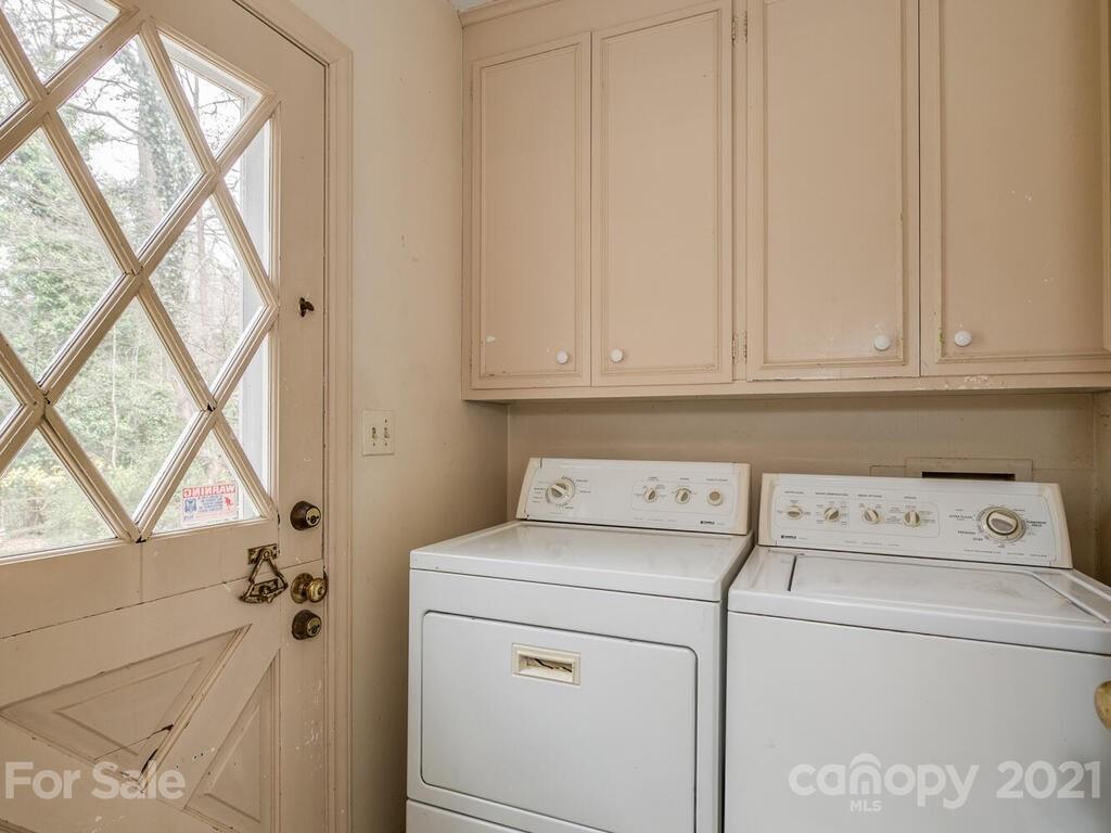 622 Robmont Road Charlotte, NC 28270 - Photo 10 of 25 Gallery Image 10