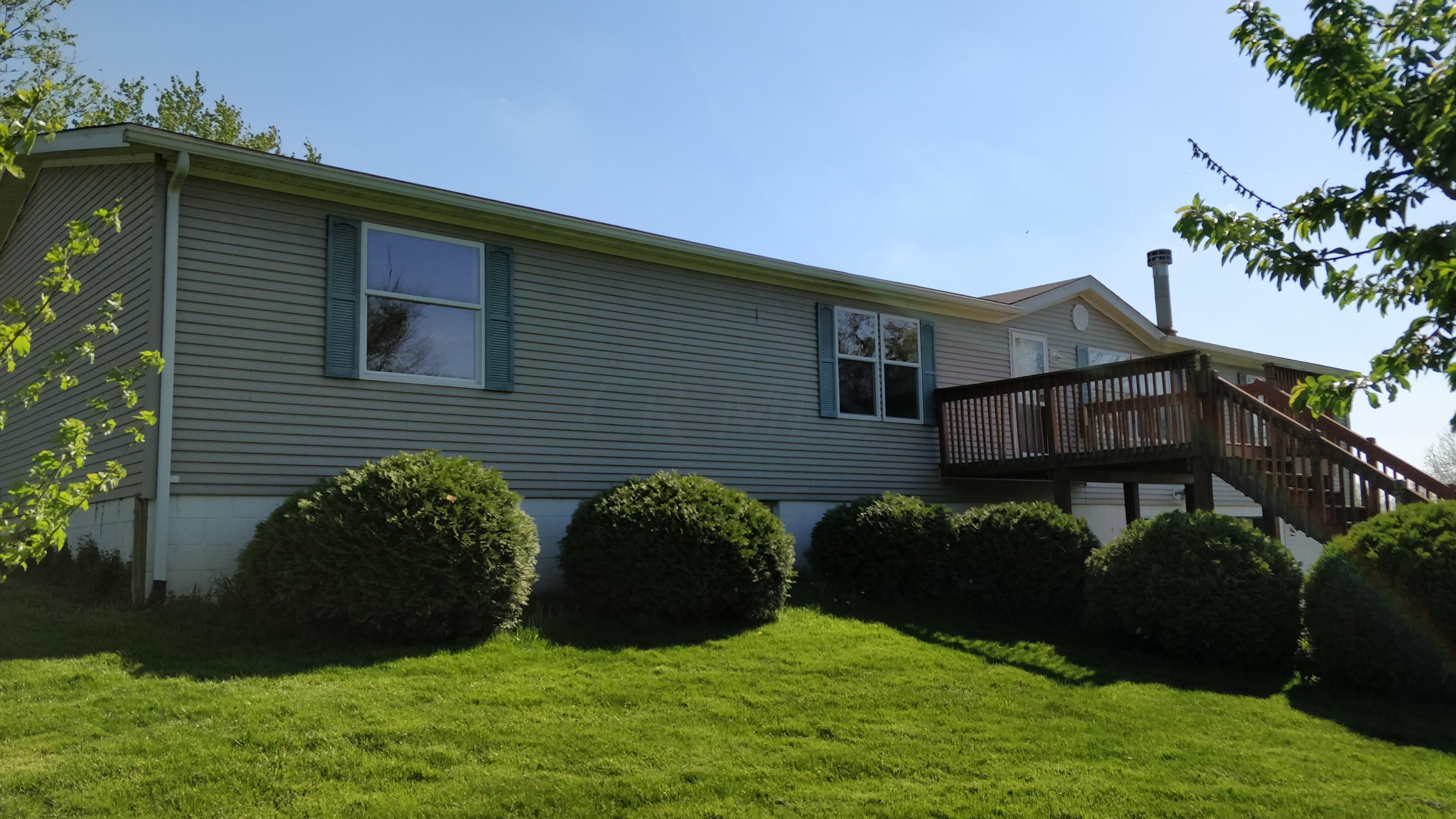 1010 North Hopewell Road Hopewell, OH 43746 - Photo 2 of 19