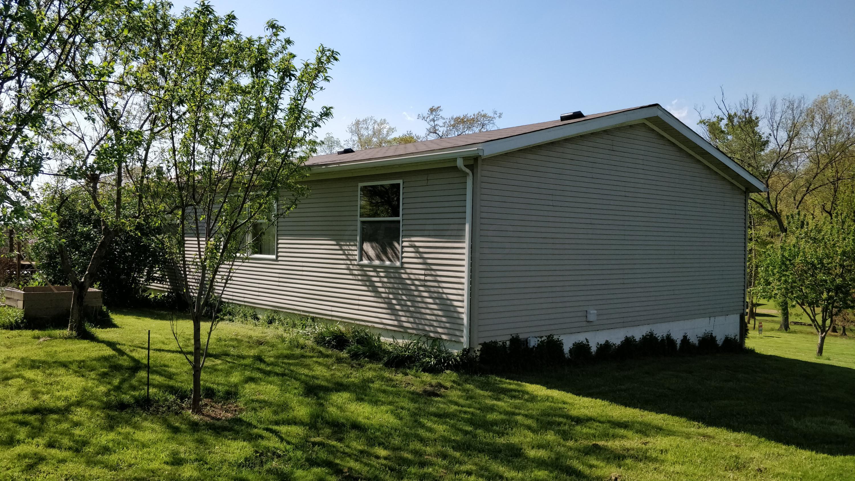 1010 North Hopewell Road Hopewell, OH 43746 - Photo 4 of 19