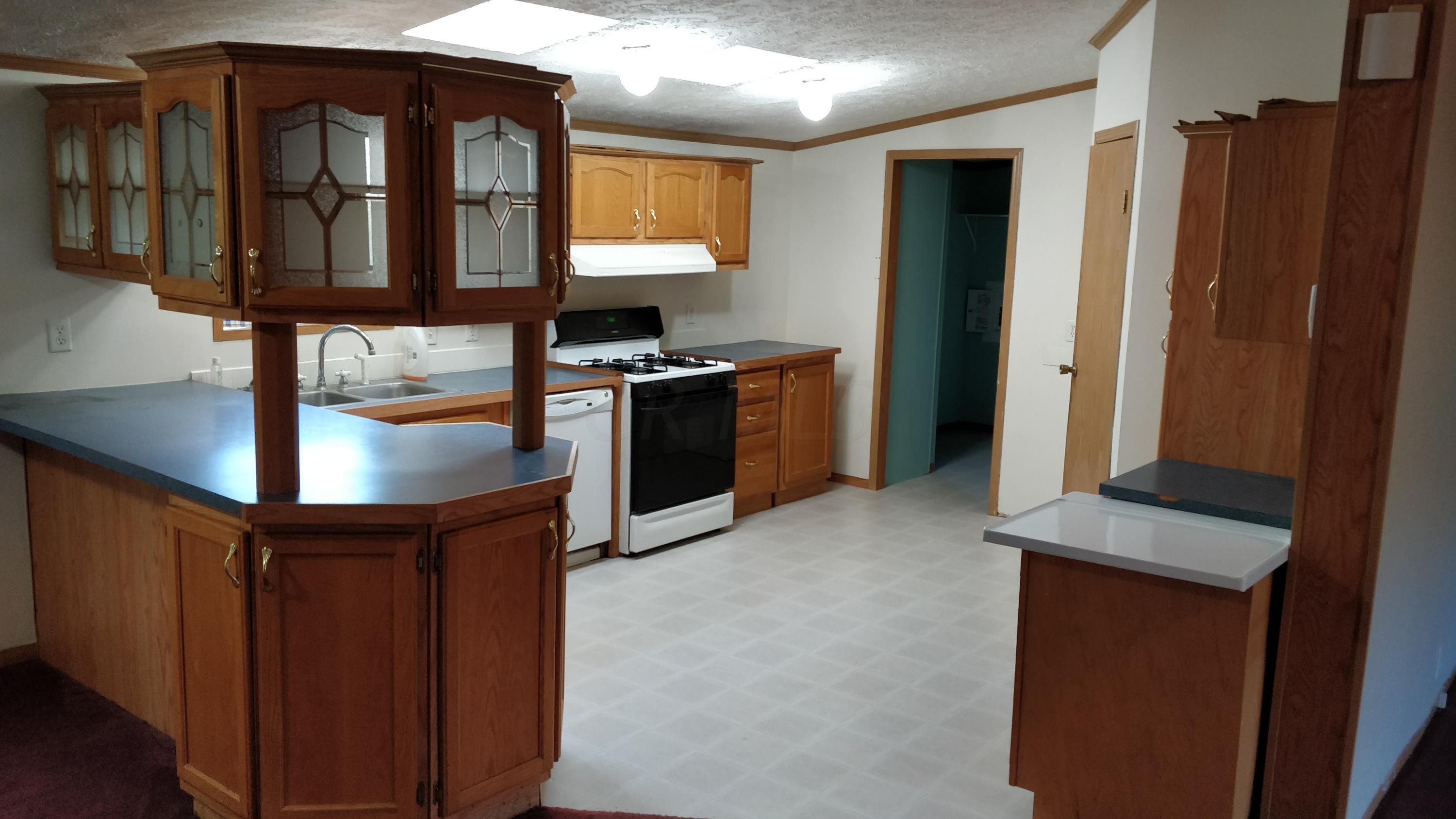 1010 North Hopewell Road Hopewell, OH 43746 - Photo 10 of 19