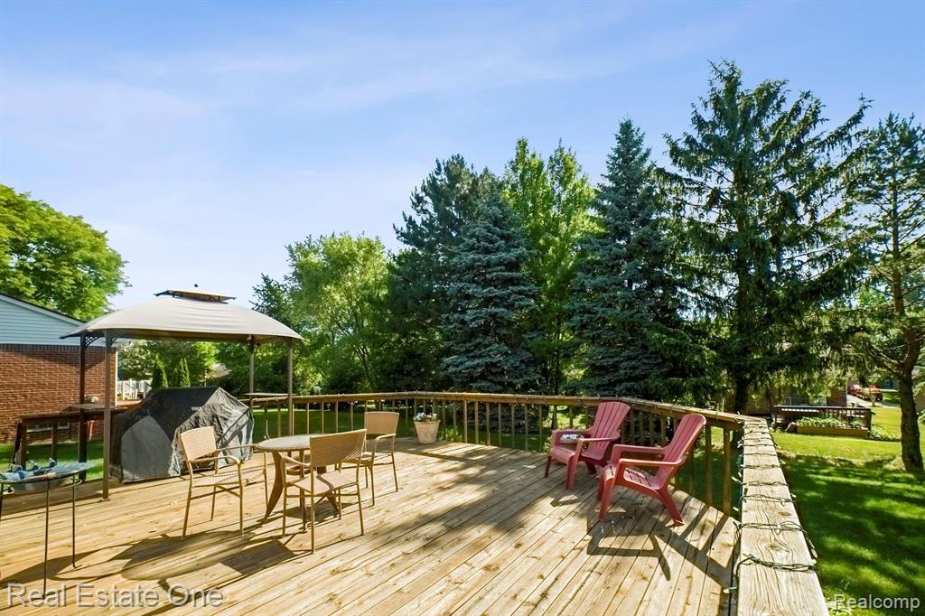 2229 Flanders Drive Rochester Hills, MI 48307 - Photo 31 of 34