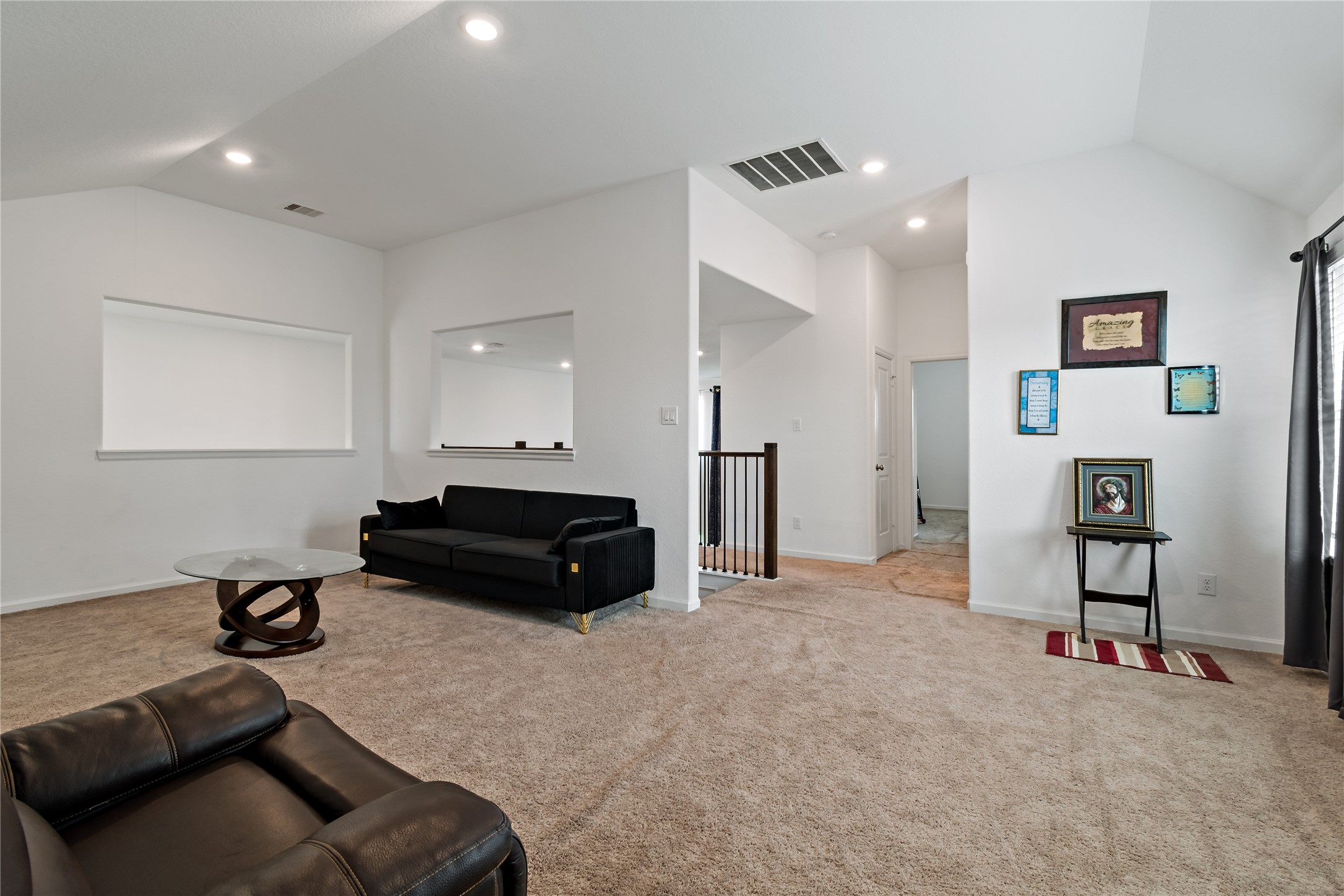 14010 Hartford Heights Way Rosharon, TX 77583 - Photo 18 of 30 a living room with furniture
