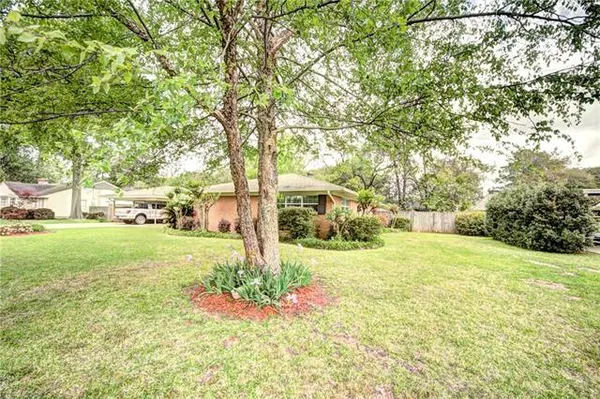 $355,500 | 218 Whitfield Drive, Natchitoches, LA 71457