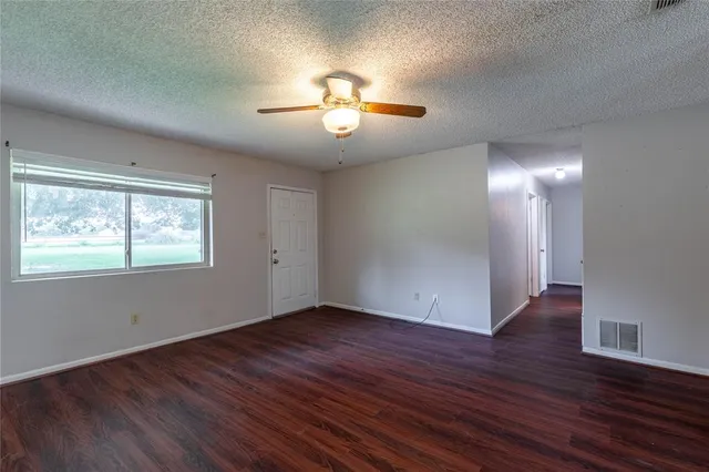 $429,000 | 2909 Southeast McKinney Street, Rice, TX 75155