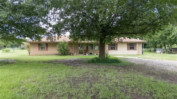 $349,999 | 2909 Southeast McKinney Street, Rice, TX 75155