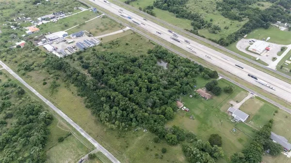 $349,999 | 2909 Southeast McKinney Street, Rice, TX 75155