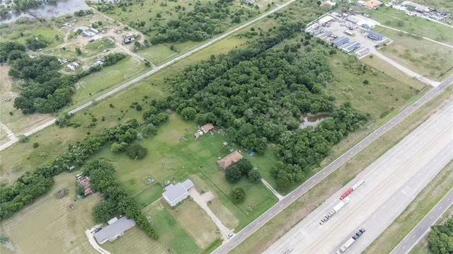 $429,000 | 2909 Southeast McKinney Street, Rice, TX 75155