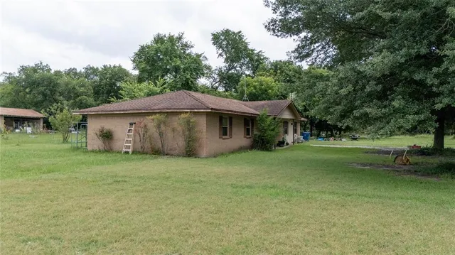 $429,000 | 2909 Southeast McKinney Street, Rice, TX 75155