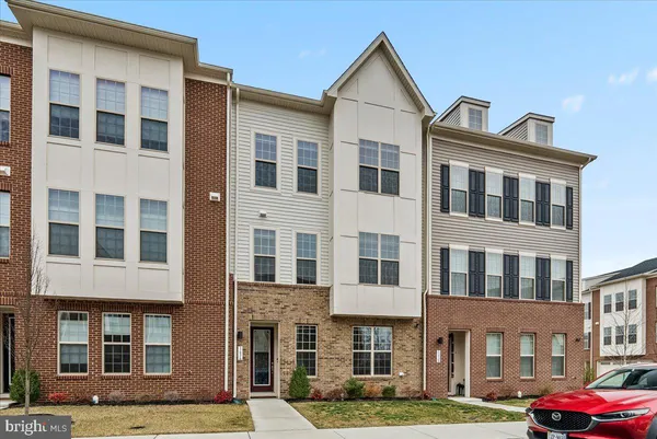 $3,900 | 1636 Field Sparrow Terrace Northeast, Leesburg, VA 20176