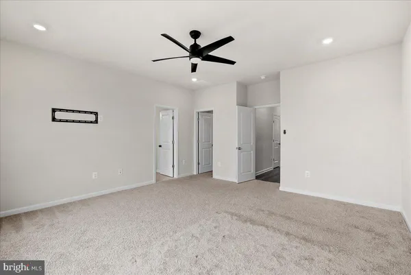 $3,900 | 1636 Field Sparrow Terrace Northeast, Leesburg, VA 20176