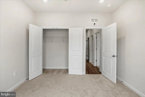 $3,900 | 1636 Field Sparrow Terrace Northeast, Leesburg, VA 20176