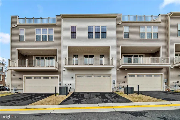 $3,900 | 1636 Field Sparrow Terrace Northeast, Leesburg, VA 20176