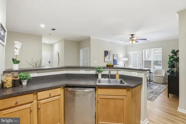 $399,900 | 5142 Brittney Elyse Circle, Unit C, Centreville, VA 20120