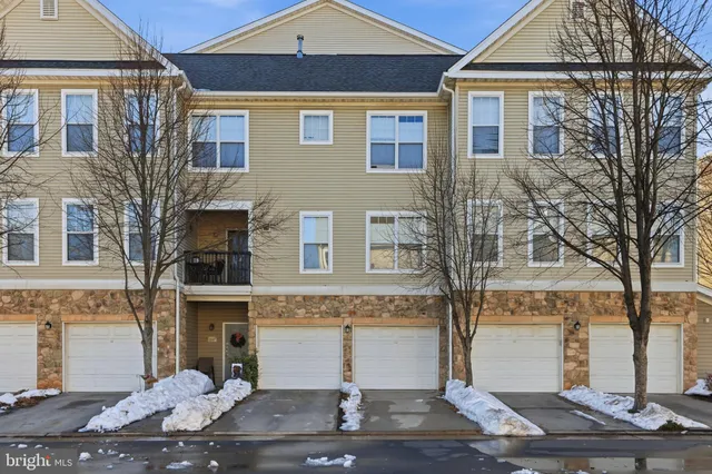 $399,900 | 5142 Brittney Elyse Circle, Unit C, Centreville, VA 20120
