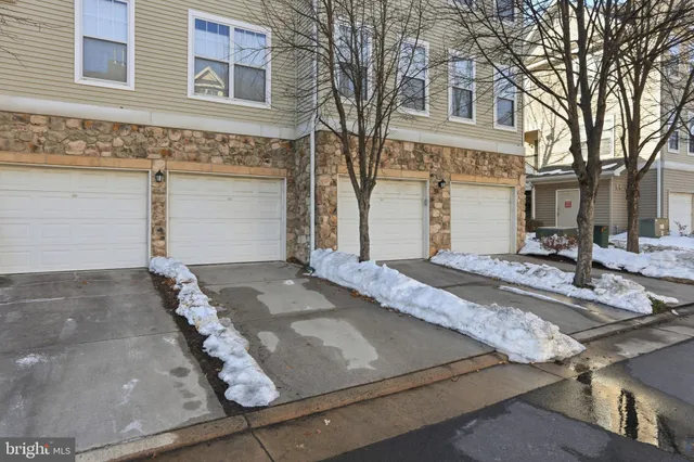 $399,900 | 5142 Brittney Elyse Circle, Unit C, Centreville, VA 20120