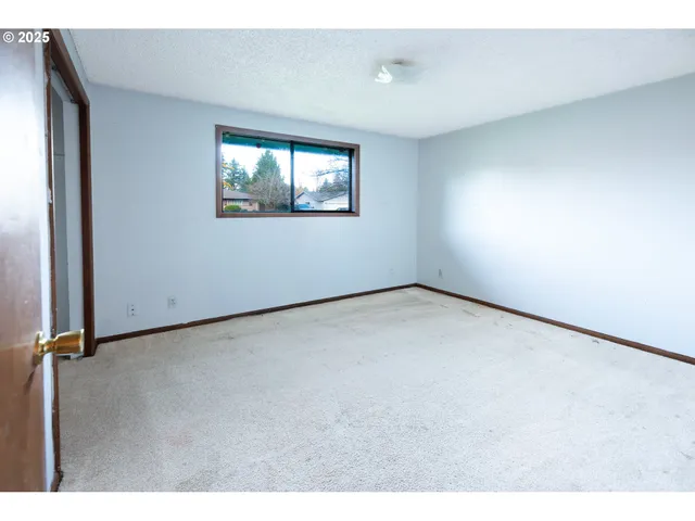 $390,000 | 208 Northwest 24th Street, McMinnville, OR 97128