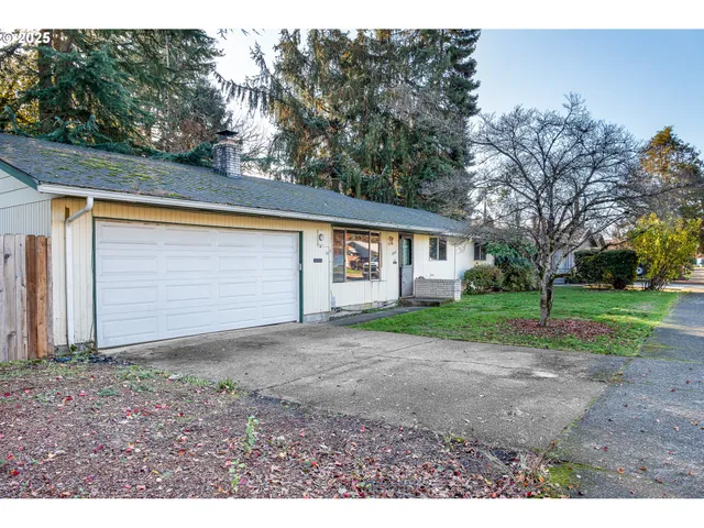 $390,000 | 208 Northwest 24th Street, McMinnville, OR 97128