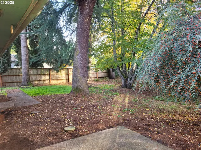 $390,000 | 208 Northwest 24th Street, McMinnville, OR 97128