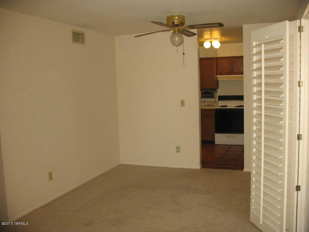 6667 North Galaxy Road Tucson, AZ 85741 - Photo 16 of 32 Gallery Image 16