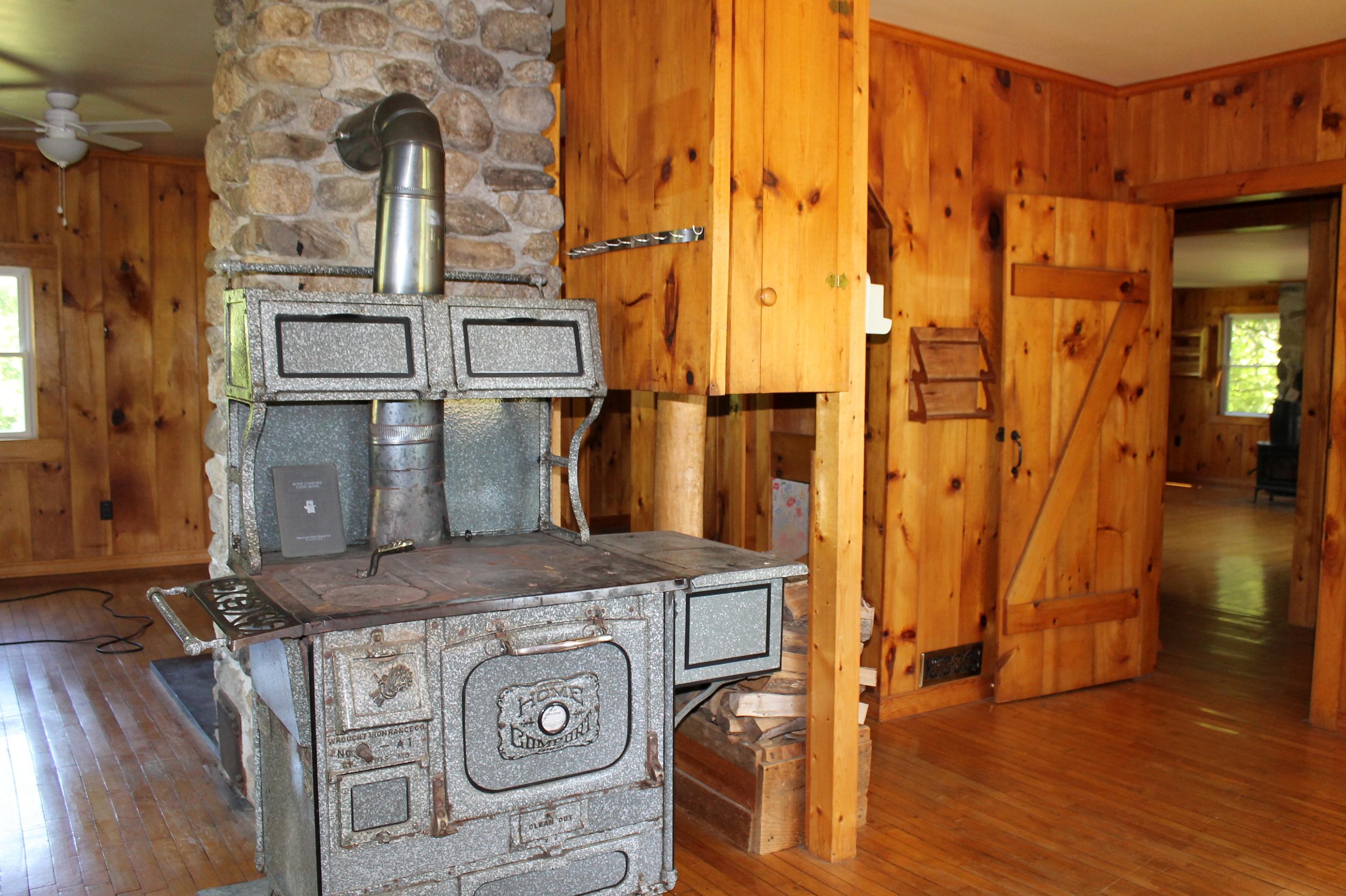 96 Seekins Road Searsport, ME 04974 - Photo 5 of 38 AntiqueWoodCookstove