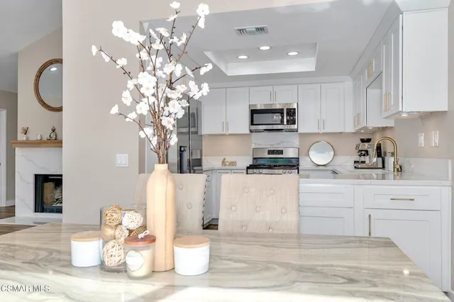 $799,000 | 6435 Winona Court, Oak Park, CA 91377