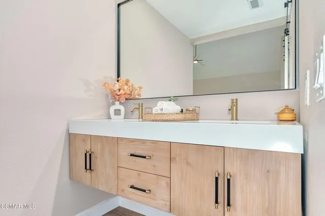 $799,000 | 6435 Winona Court, Oak Park, CA 91377