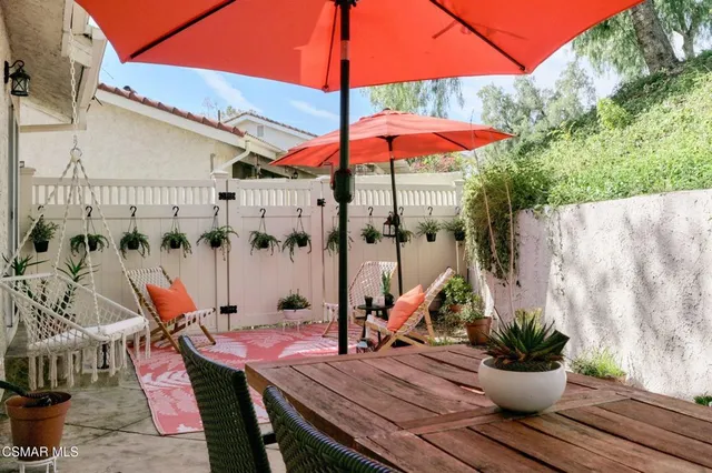 $799,000 | 6435 Winona Court, Oak Park, CA 91377