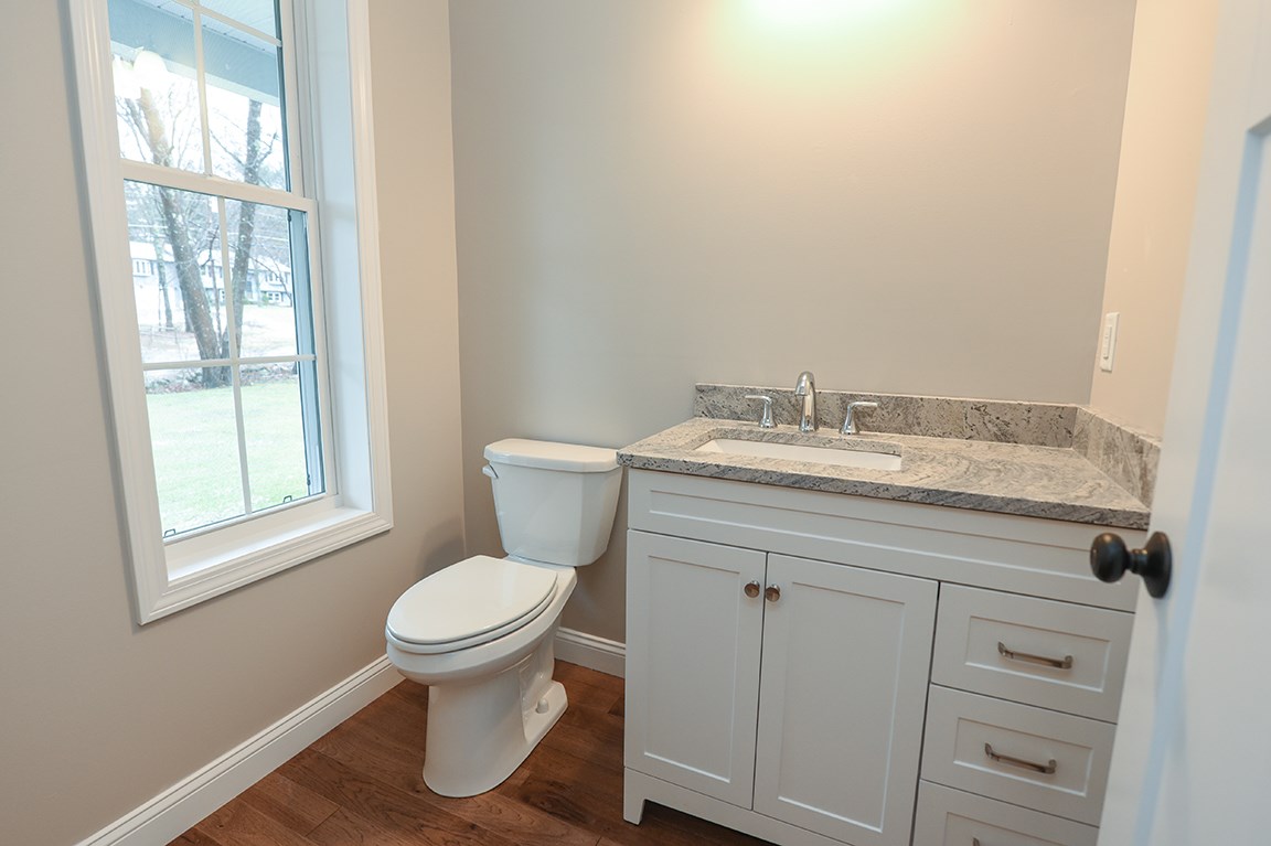 181 Warner Hill Road Derry, NH 03038 - Photo 13 of 34
