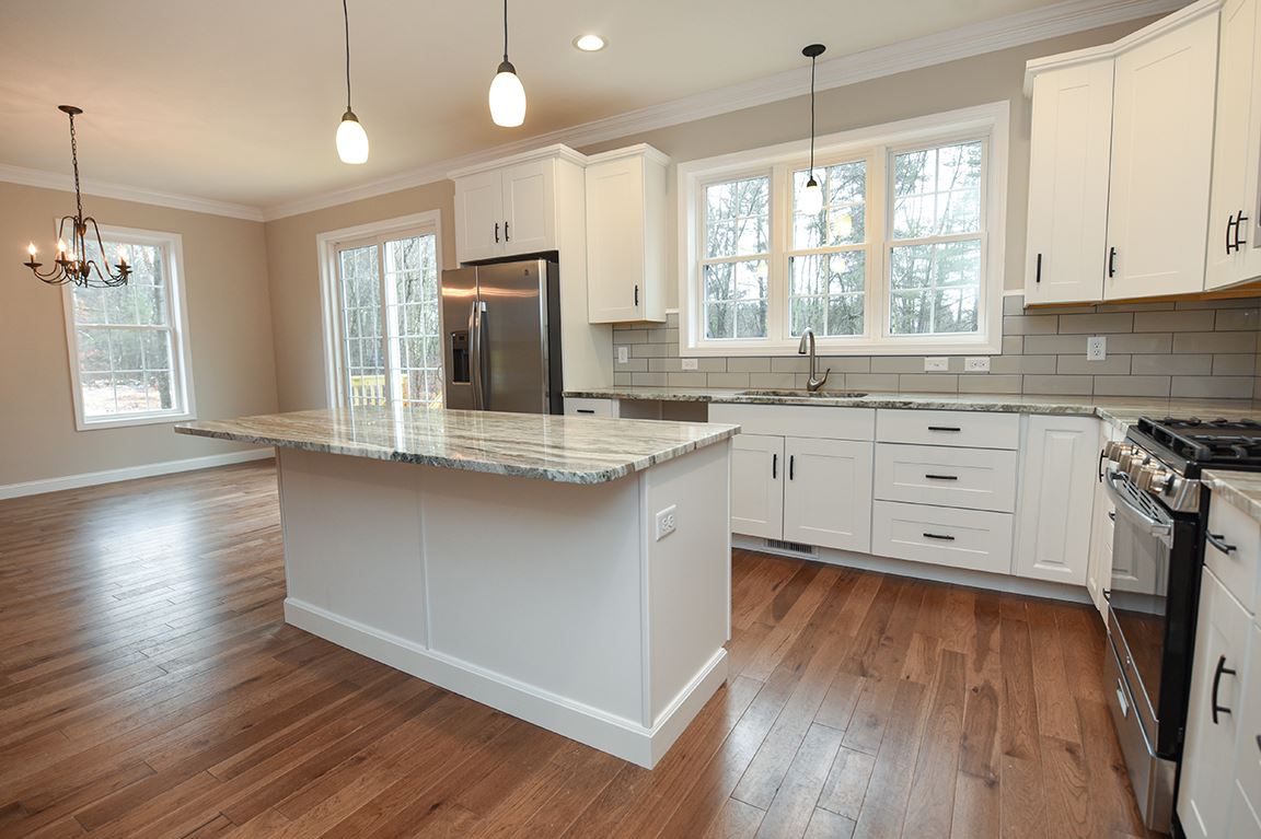 181 Warner Hill Road Derry, NH 03038 - Photo 4 of 34