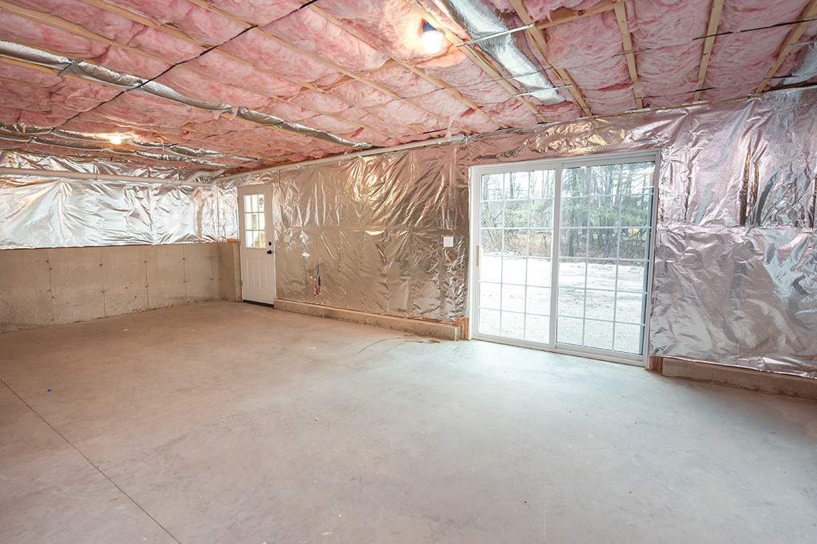 181 Warner Hill Road Derry, NH 03038 - Photo 31 of 34