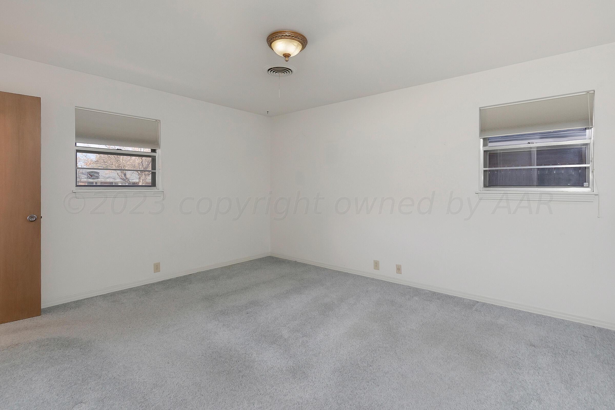 6017 Gainsborough Road Amarillo, TX 79106 - Photo 14 of 28 Master Bedroom