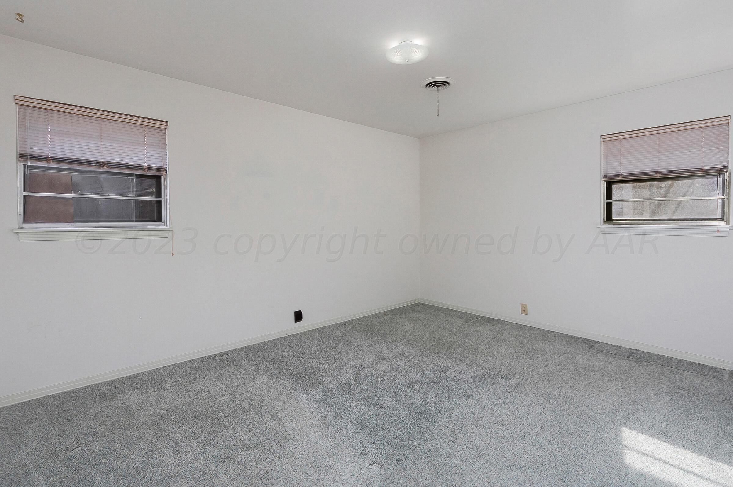 6017 Gainsborough Road Amarillo, TX 79106 - Photo 17 of 28 Bedroom 2