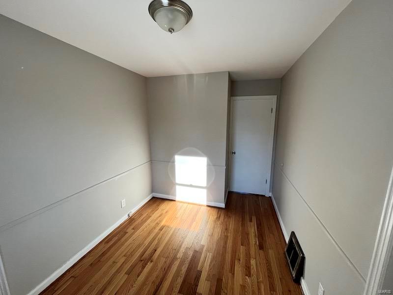 3300 Krem Avenue St. Ann, MO 63074 - Photo 16 of 27