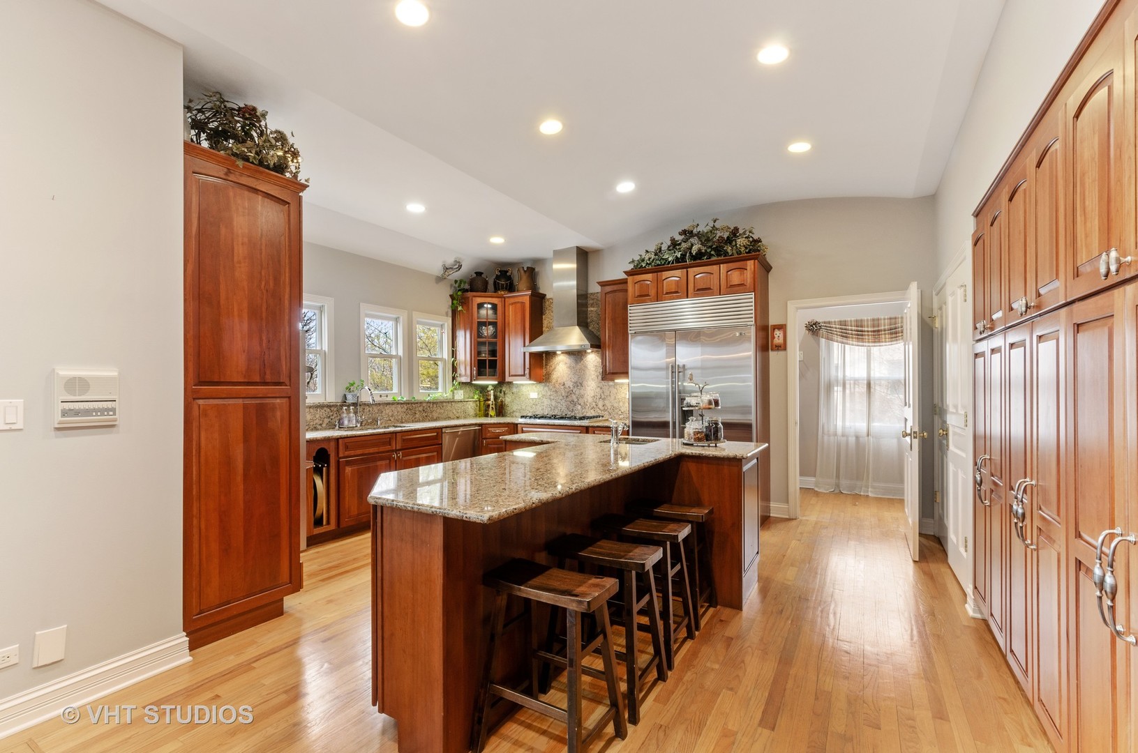 146 Towers Keep Highland Park, IL 60035 - Photo 6 of 29