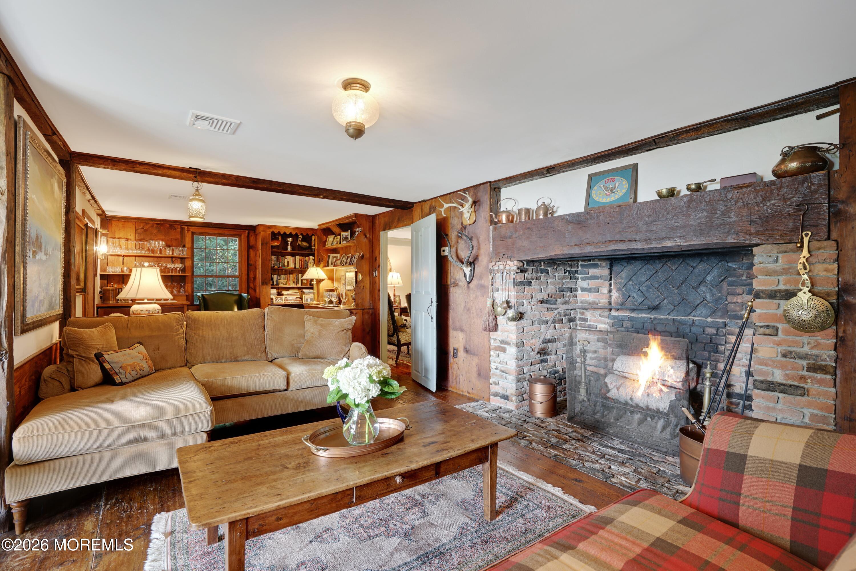 946 Navesink River Road Rumson, NJ 07760 - Photo 16 of 56 28' x 11' Family Room