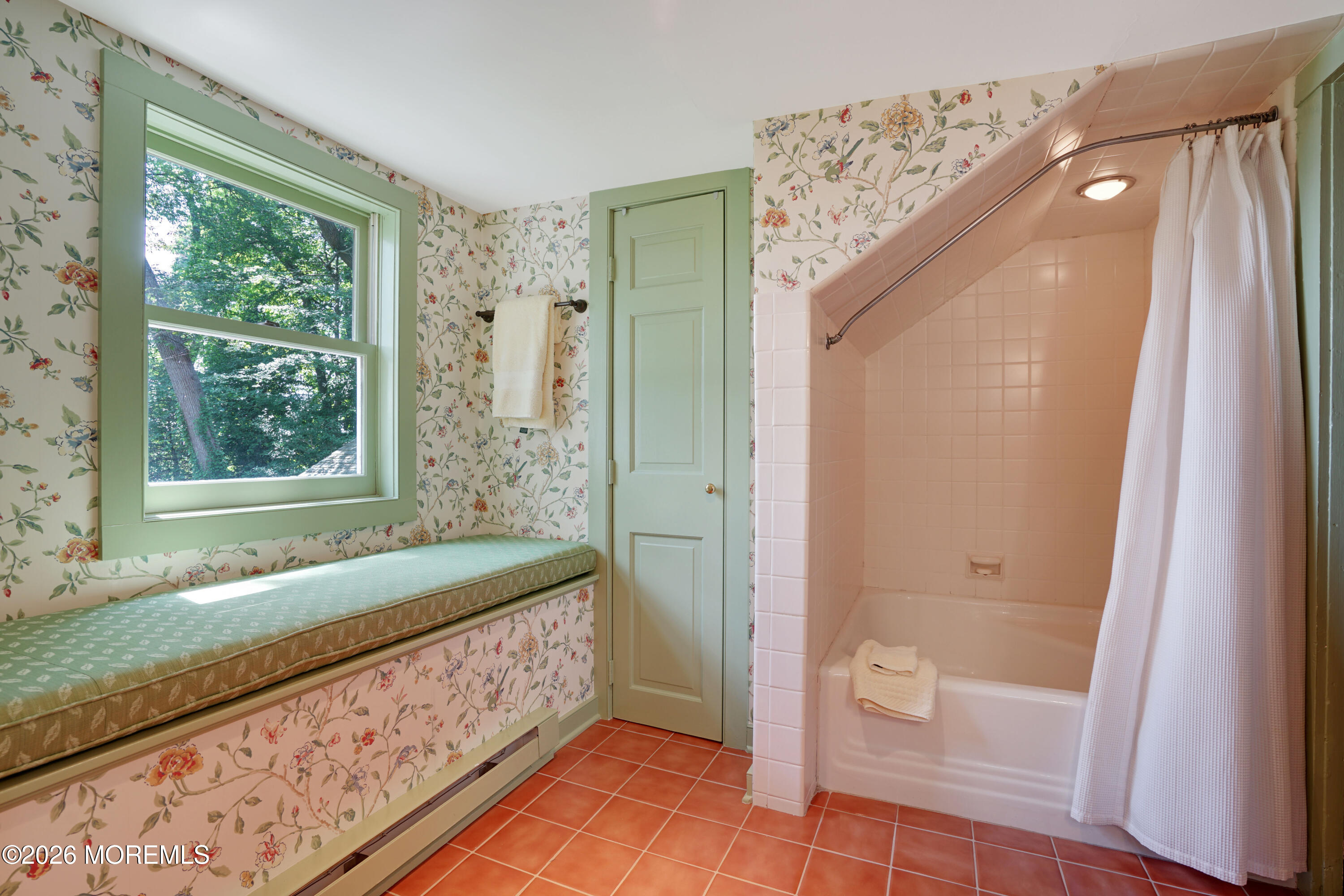 946 Navesink River Road Rumson, NJ 07760 - Photo 28 of 56 Ensuite Bathroom