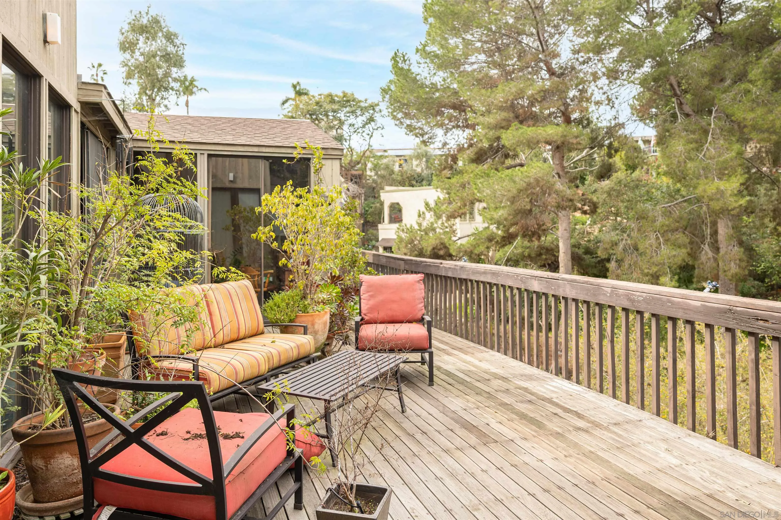 4291 Allen Road San Diego, CA 92103 - Photo 10 of 30 a view of a balcony with furniture