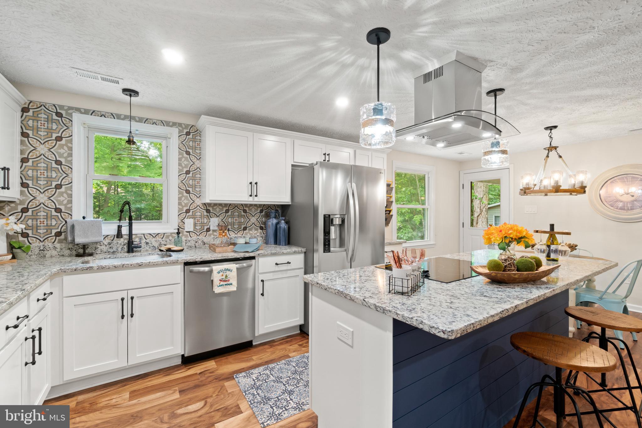306 Battlefield Road Locust Grove, VA 22508 - Photo 7 of 34 Fabulous Tile Backsplash & Stainless Appliances!!!
