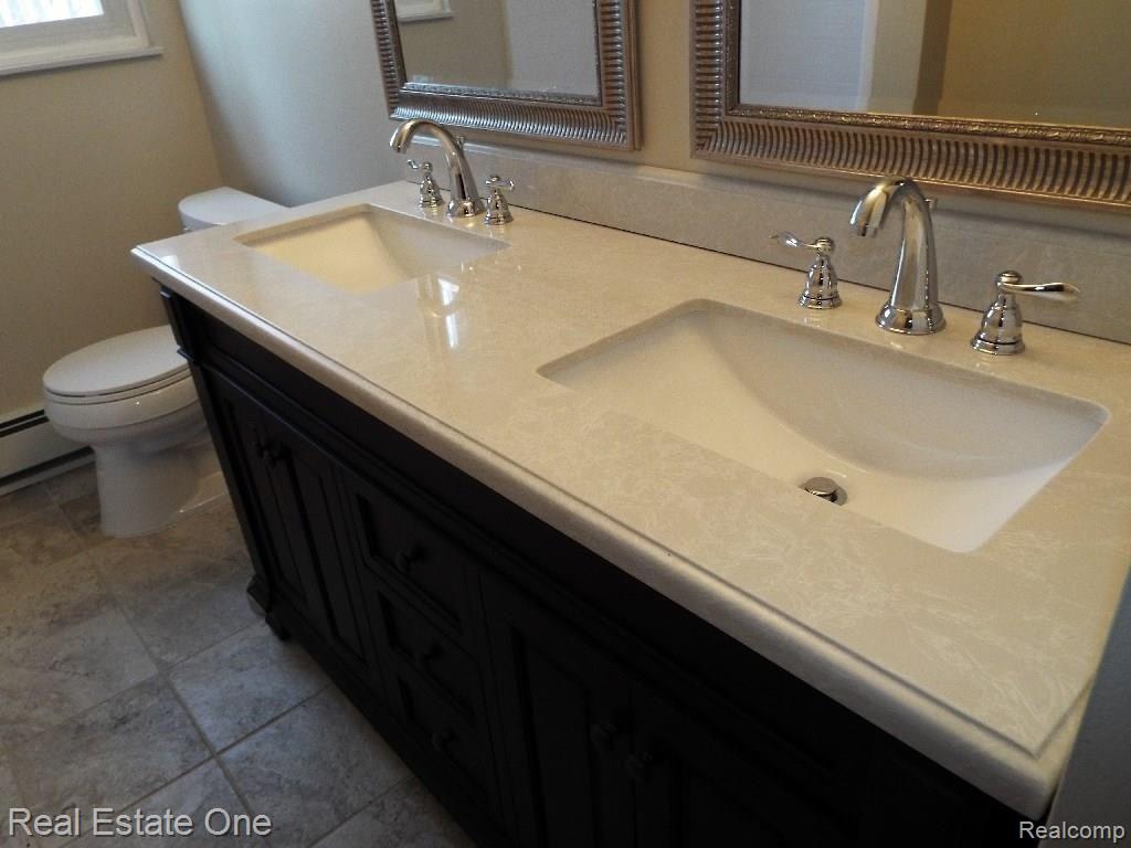16115 Riverside Street Livonia, MI 48154 - Photo 23 of 29