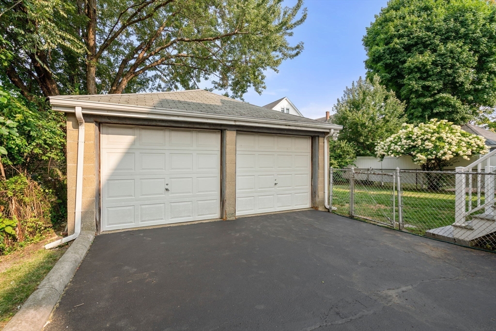 51 Kenmere Road, Unit 51 Medford, MA 02155 - Photo 31 of 39 Gallery Image 31
