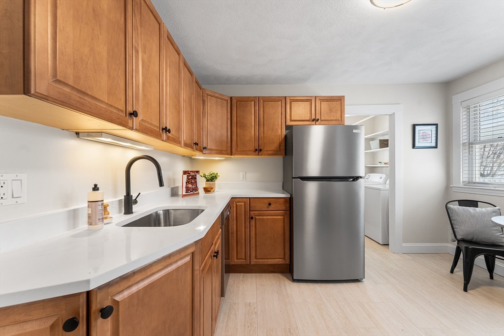 51 Kenmere Road, Unit 51 Medford, MA 02155 - Photo 8 of 39 Gallery Image 8
