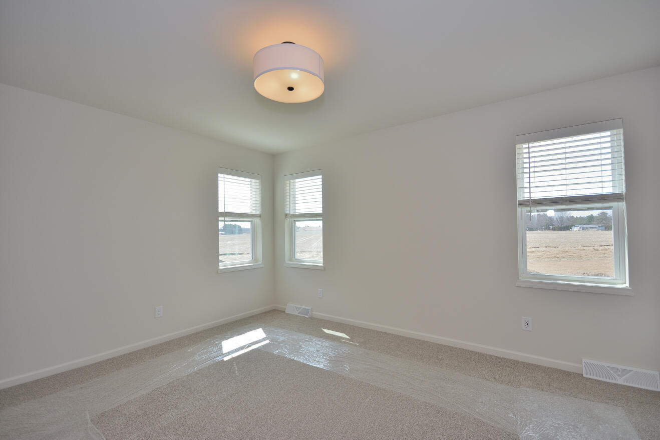 1057 Elderberry Road Oconomowoc, WI 53066 - Photo 15 of 31 83 ARWT (17)