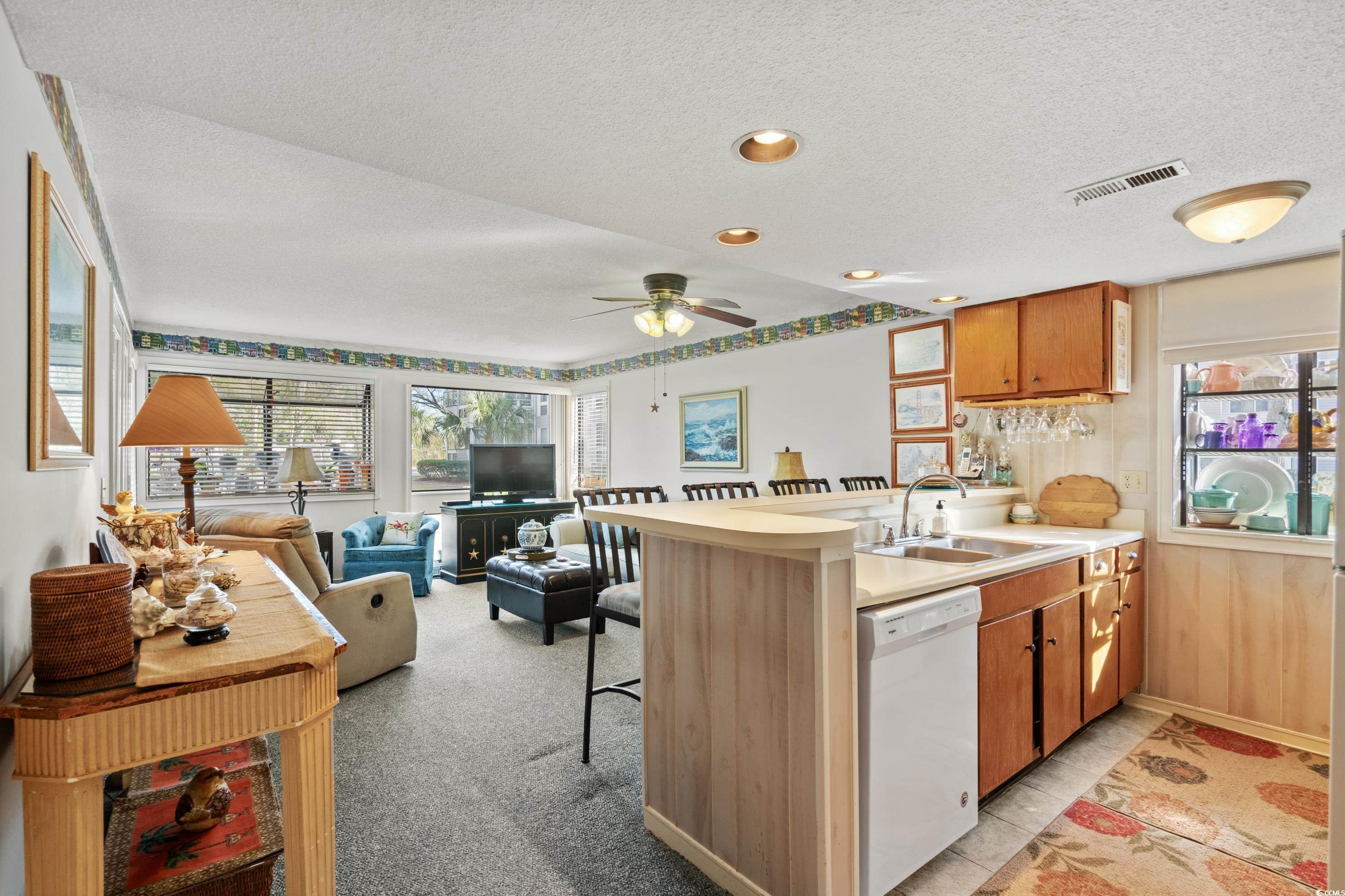 351 Lake Arrowhead Road, Unit 24194 Myrtle Beach, SC 29572 - Photo 6 of 39 Gallery Image 6