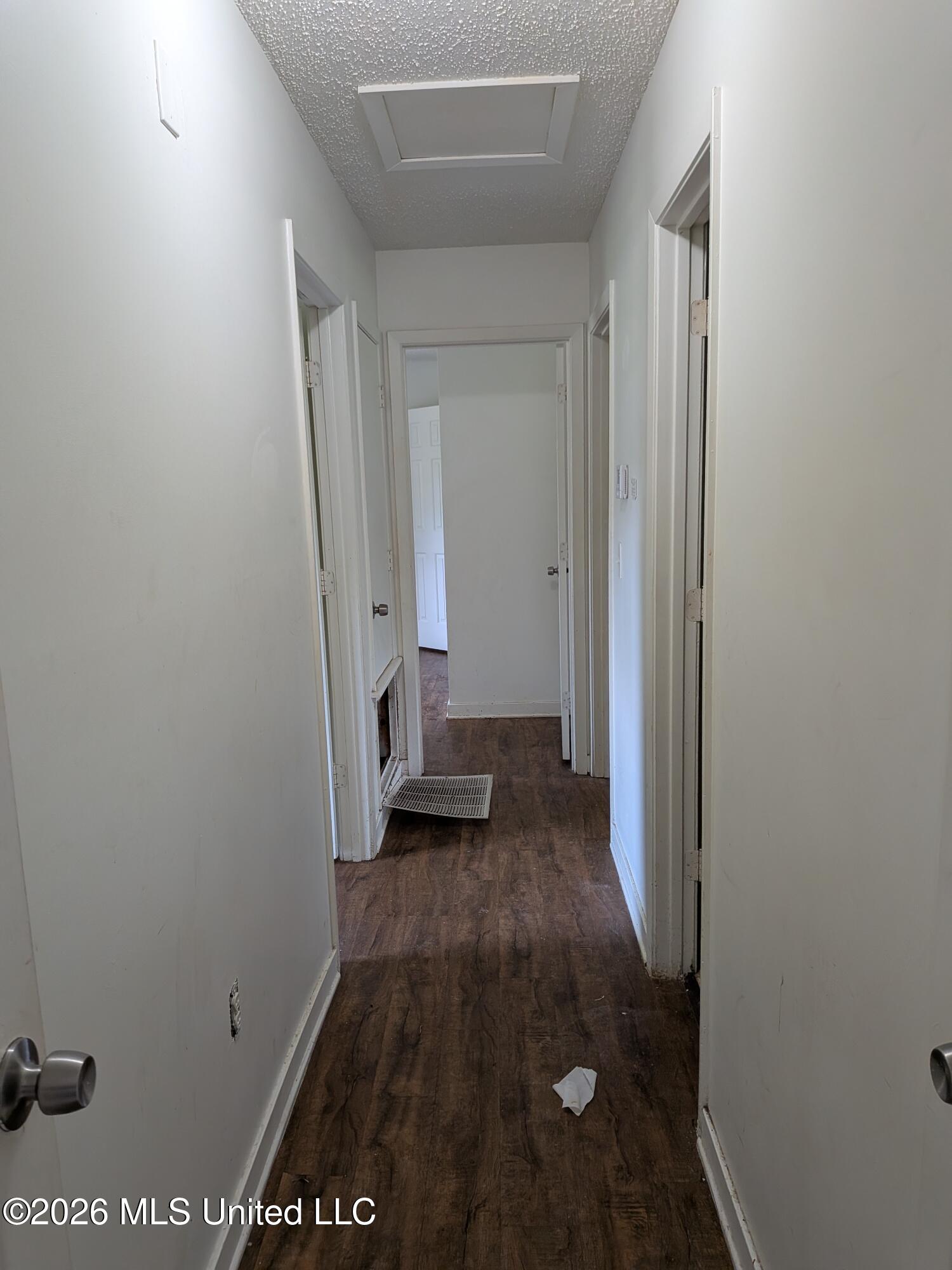 5365 Wynndyke Circle Jackson, MS 39209 - Photo 11 of 23 walkthrough-photo-26