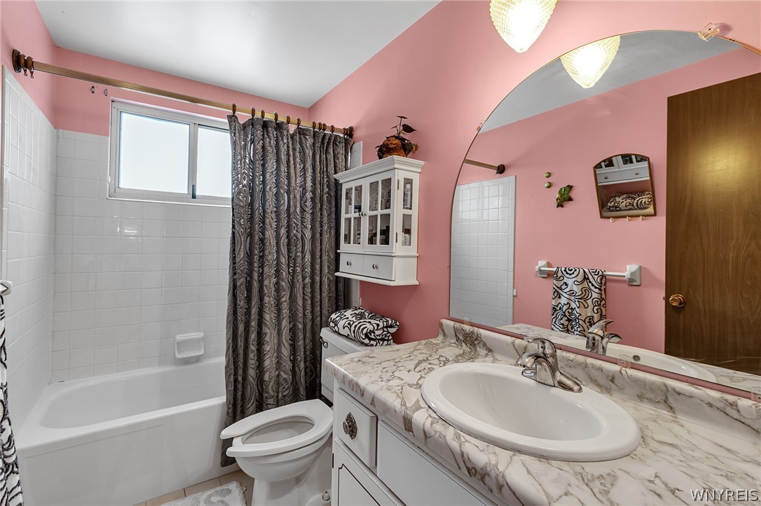 19 Sunset Court Amherst, NY 14228 - Photo 12 of 35