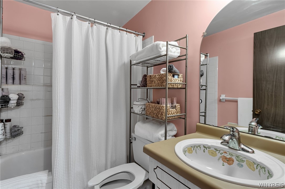 19 Sunset Court Amherst, NY 14228 - Photo 26 of 35